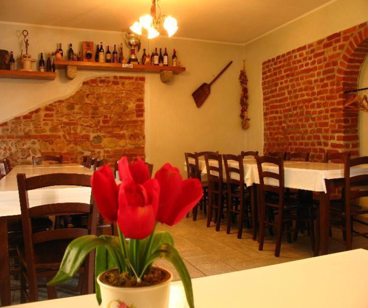 Agriturismo Cascina Aguzza Оледжо Екстериор снимка