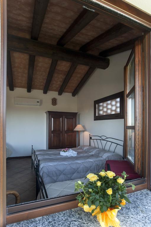 Agriturismo Cascina Aguzza Оледжо Екстериор снимка